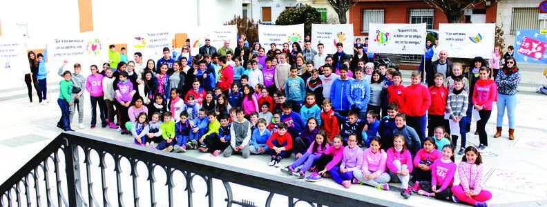 200 escolares de Huétor Tájar y Villanueva celebran el Día de la Paz